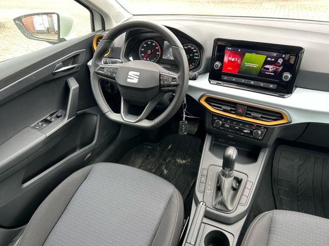 Seat / Ibiza / Weiß / / / 1.0 TSI DSG / Full Link Einparkhilfe