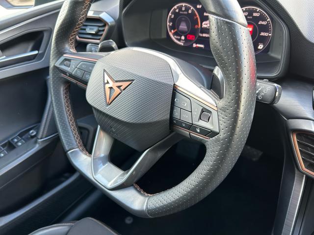 CUPRA / Leon Sportstourer / Grau / / / 1.5 eTSI DSG / AHK ACC