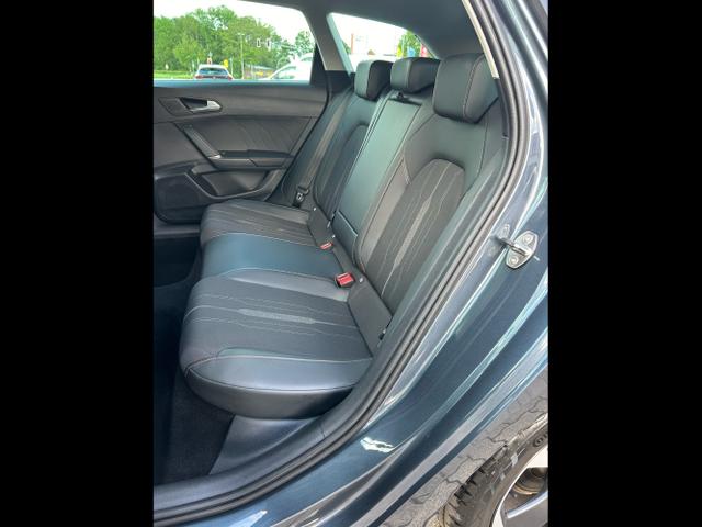 CUPRA / Leon Sportstourer / Grau / / / 1.5 eTSI DSG / AHK ACC