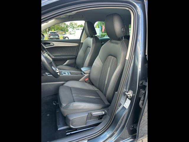 CUPRA / Leon Sportstourer / Grau / / / 1.5 eTSI DSG / AHK ACC