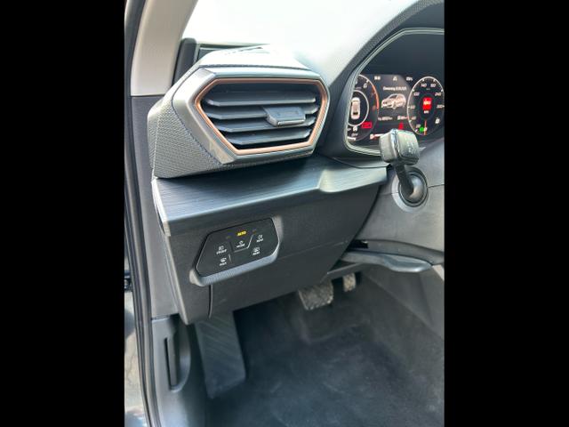 CUPRA / Leon Sportstourer / Grau / / / 1.5 eTSI DSG / AHK ACC