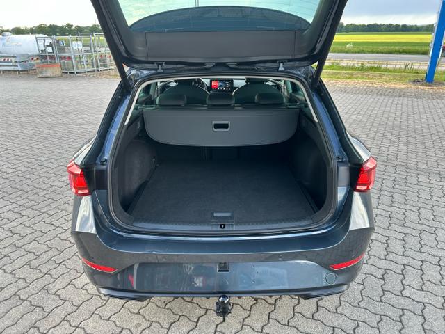 CUPRA / Leon Sportstourer / Grau / / / 1.5 eTSI DSG / AHK ACC