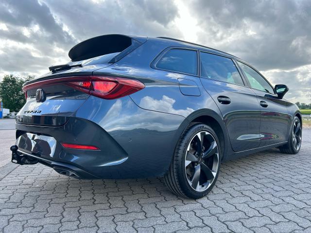 CUPRA / Leon Sportstourer / Grau / / / 1.5 eTSI DSG / AHK ACC