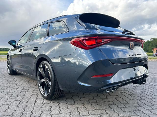 CUPRA / Leon Sportstourer / Grau / / / 1.5 eTSI DSG / AHK ACC