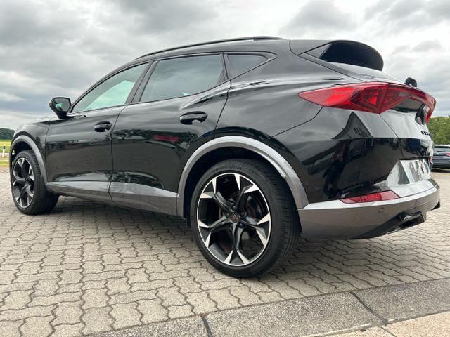 CUPRA / Formentor / Schwarz / / / 1.5 TSI DSG / Sitzheizung