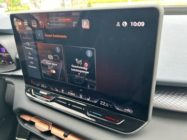 CUPRA / Terramar / Blau / / / 1.5 TSI DSG / Edge Paket AHK