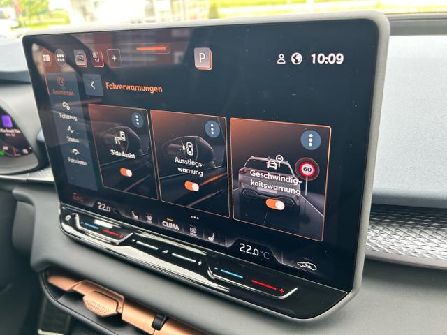 CUPRA / Terramar / Blau / / / 1.5 TSI DSG / Edge Paket AHK
