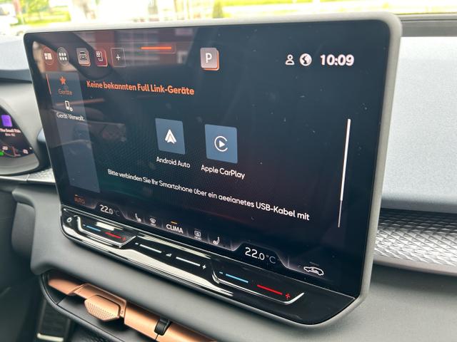 CUPRA / Terramar / Blau / / / 1.5 TSI DSG / Edge Paket AHK