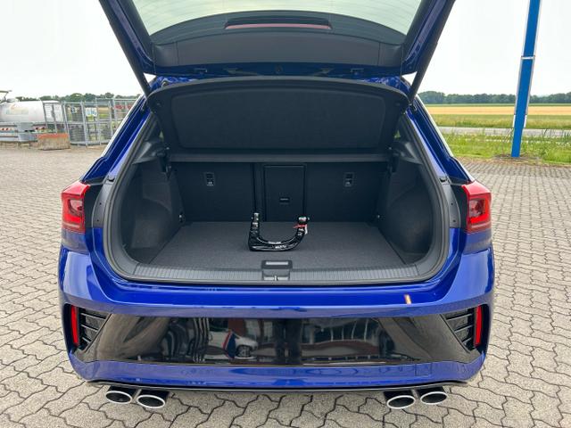 Volkswagen / T-Roc / Blau / / / R 2.0 TSI DSG 4MOTION / AHK DCC
