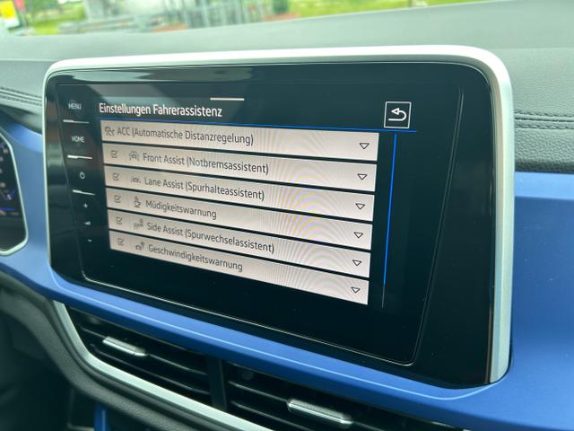 Volkswagen / T-Roc / Blau / / / R 2.0 TSI DSG 4MOTION / AHK DCC