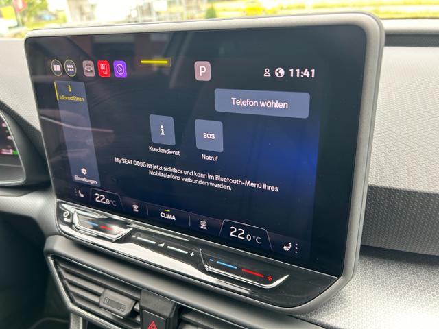 Seat / Leon ST / Weiß / / / 1.5 eTSI DSG / Sitzheizung