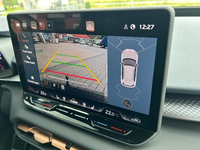 CUPRA / Terramar / Schwarz / / / 1.5 TSI DSG / Sitzheizung AHK