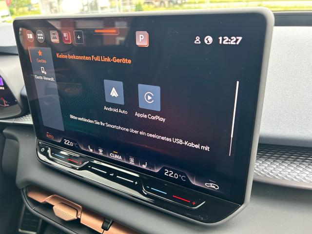 CUPRA / Terramar / Schwarz / / / 1.5 TSI DSG / Sitzheizung AHK