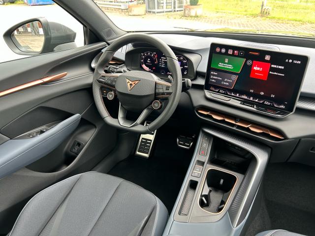 CUPRA / Terramar / Schwarz / / / 1.5 TSI DSG / Sitzheizung AHK