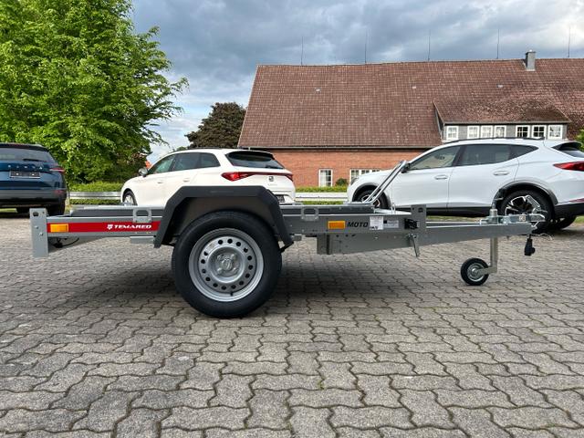 TEMA / Temared Moto / / / / R 750kg Motorradtransporter 100km/h Siebdruckplatte