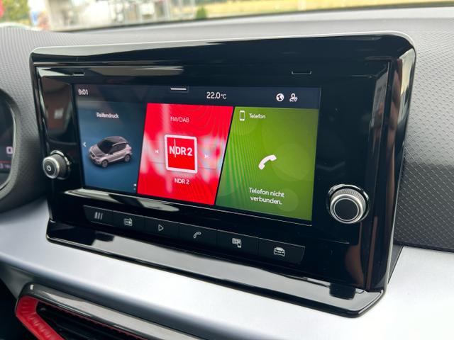 Seat / Arona / Schwarz / / / 1.0 TSI / Sitzheizung