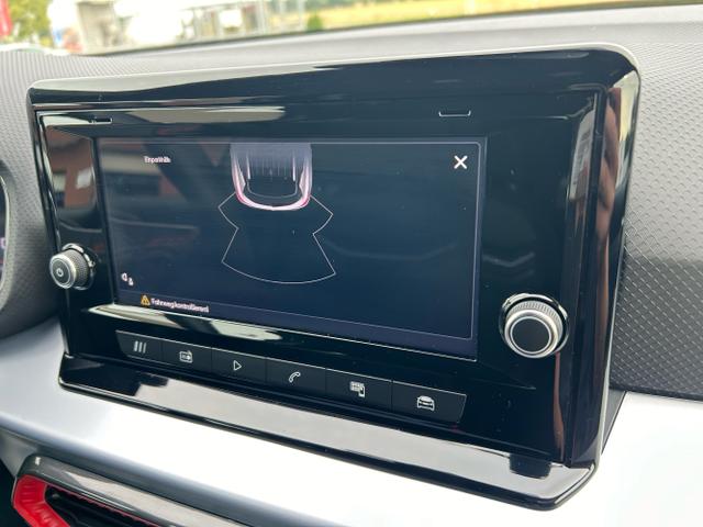 Seat / Arona / Schwarz / / / 1.0 TSI / Sitzheizung