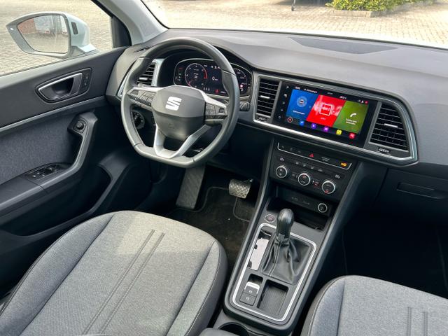 Seat / Ateca / Silber / / / 2.0 TDI DSG / Navi