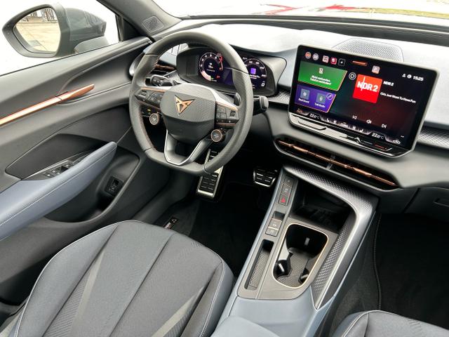 CUPRA / Terramar / Grau / / / 1.5 TSI DSG / 3 J. Garantie AHK