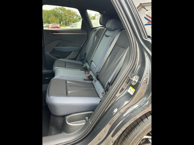 CUPRA / Terramar / Grau / / / 1.5 TSI DSG / 3 J. Garantie AHK