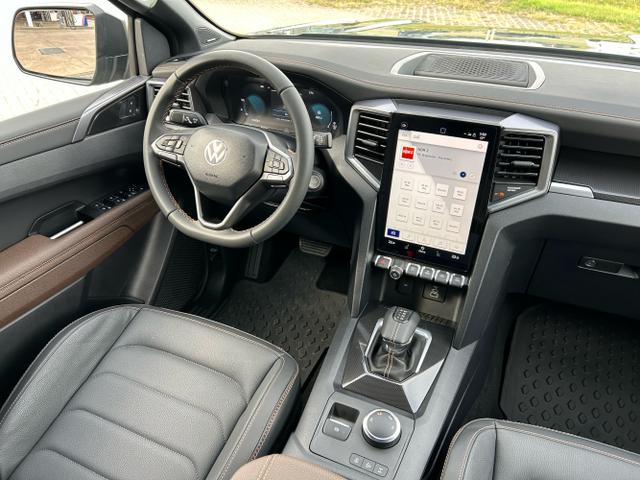 Volkswagen / Amarok / Grau / / / PanAmericana 3.0 TDI V6 4MOTION / AHK Navi
