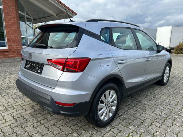 Seat / Arona / Silber / / / 1.0 TSI DSG / Sitzheizung