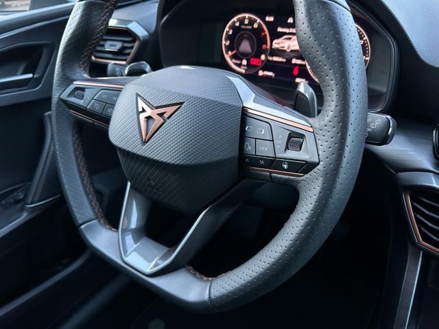 CUPRA / Leon Sportstourer / Weiß / / / 1.5 eTSI DSG / AHK Full Link