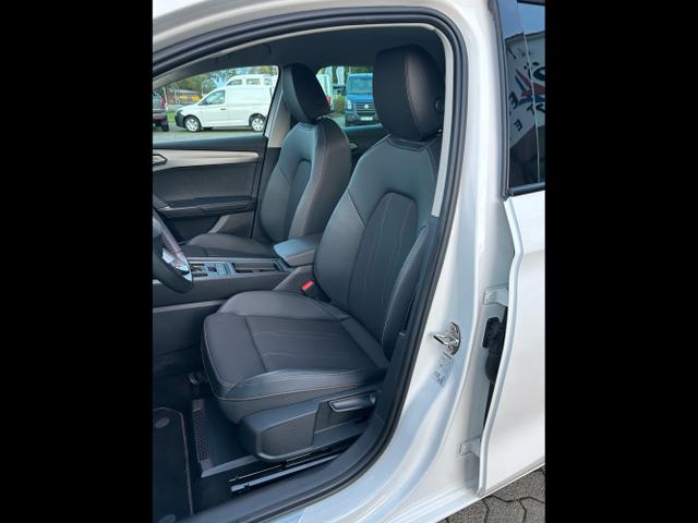 CUPRA / Leon Sportstourer / Weiß / / / 1.5 eTSI DSG / AHK Full Link