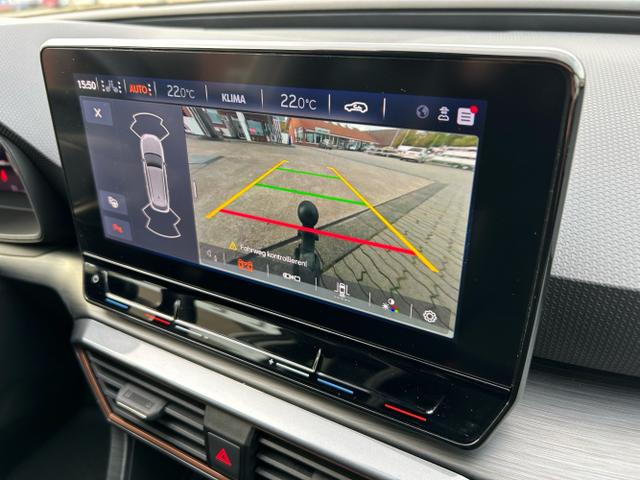 CUPRA / Leon Sportstourer / Weiß / / / 1.5 eTSI DSG / Anhängerkupplung