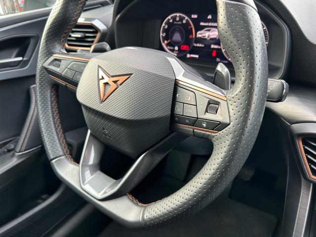 CUPRA / Leon Sportstourer / Weiß / / / 1.5 eTSI DSG / Anhängerkupplung