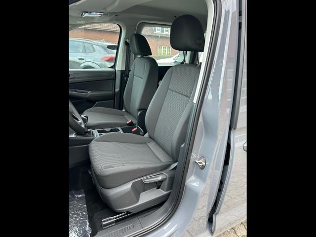 Volkswagen / Caddy / Grau / / / 1.5 TSI / SHZ App-Connect
