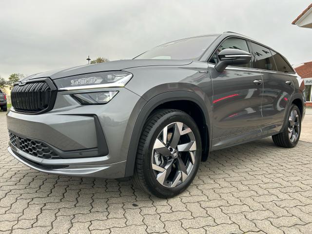 Skoda / Kodiaq / Grau / / / Sportline 2.0 TDI DSG 4x4 / 7-Sitze Pano