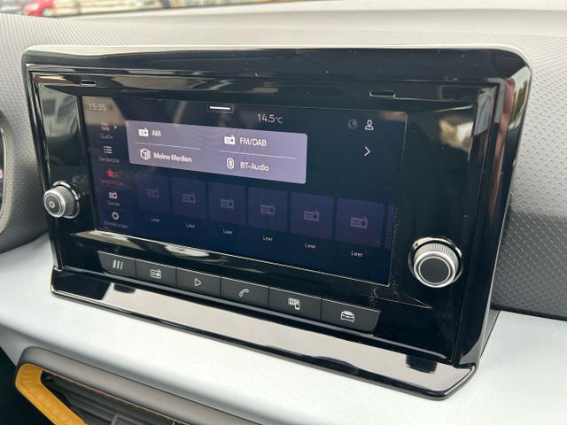 Seat / Arona / Grau / / / 1.0 TSI / Sitzheizung