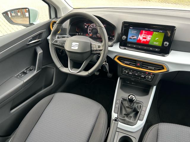 Seat / Arona / Weiß / / / 1.0 TSI / Vorbereitung AHK