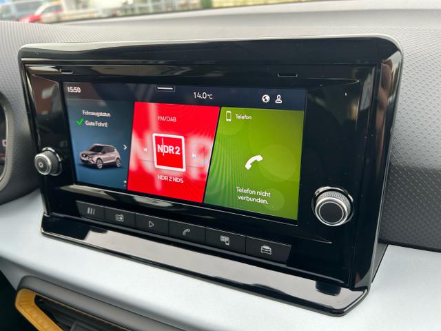 Seat / Arona / Weiß / / / 1.0 TSI / Vorbereitung AHK