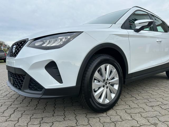 Seat / Arona / Weiß / / / 1.0 TSI / Vorbereitung AHK
