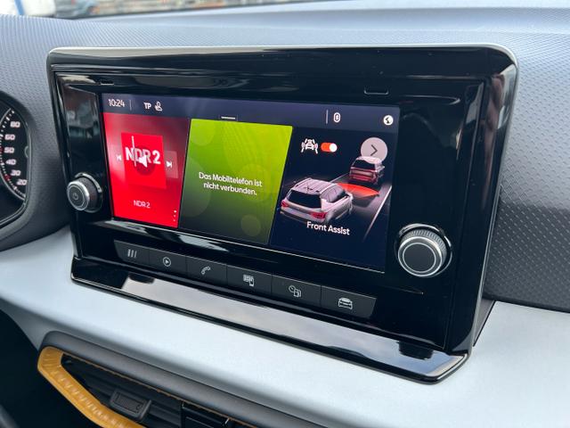 Seat / Arona / Silber / / / 1.0 TSI DSG / Sitzheizung