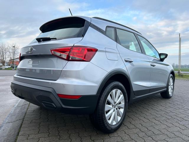 Seat / Arona / Silber / / / 1.0 TSI DSG / Sitzheizung