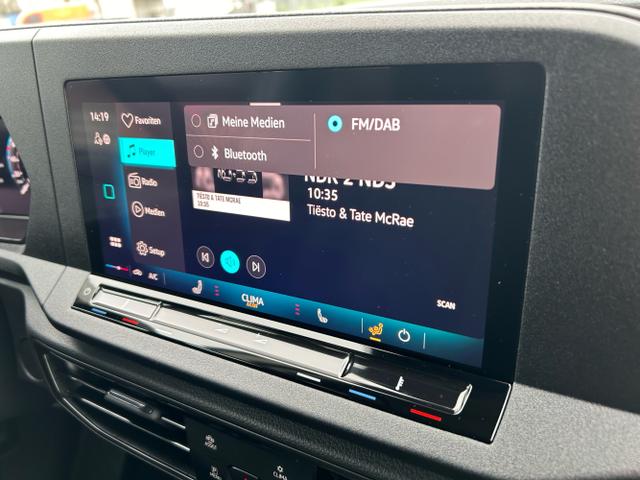 Volkswagen / Caddy / Weiß / / / 1.5 TSI / AHK App-Connect