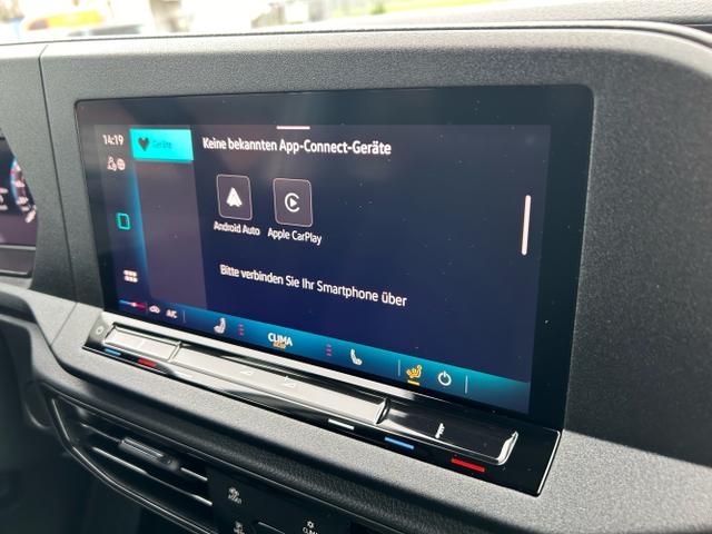 Volkswagen / Caddy / Weiß / / / 1.5 TSI / AHK App-Connect