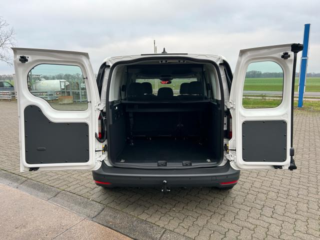 Volkswagen / Caddy / Weiß / / / 1.5 TSI / AHK App-Connect