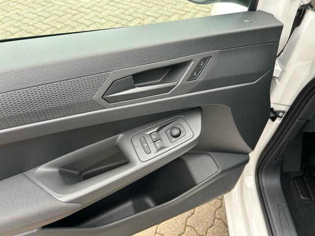 Volkswagen / Caddy / Weiß / / / 1.5 TSI / AHK App-Connect