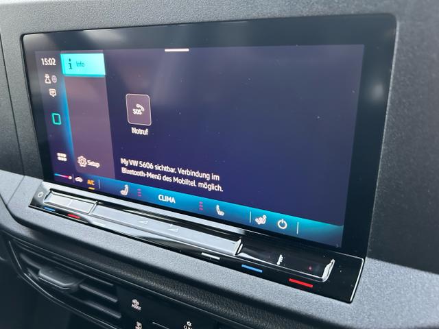 Volkswagen / Caddy / Weiß / / / 1.5 TSI DSG / AHK App-Connect