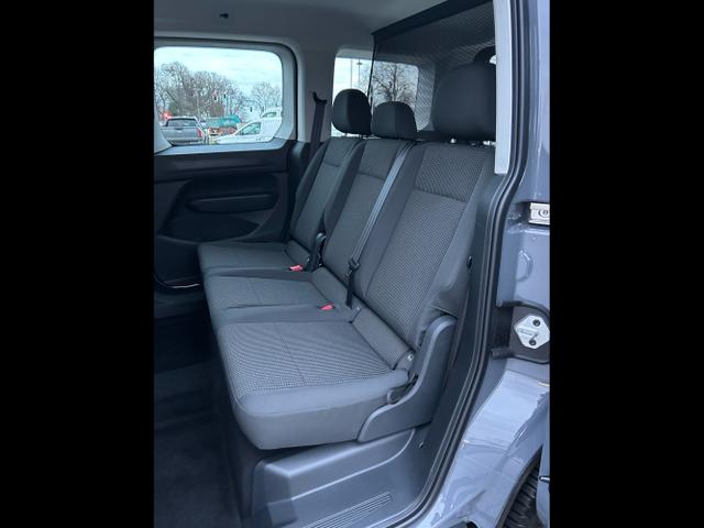 Volkswagen / Caddy / Grau / / / 1.5 TSI DSG / SHZ AHK