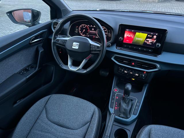 Seat / Arona / Grau / / / 1.0 TSI DSG / Sitzheizung