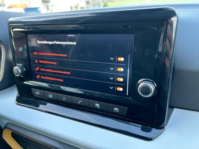 Seat / Arona / Grau / / / 1.0 TSI / 5 Jahre Garantie