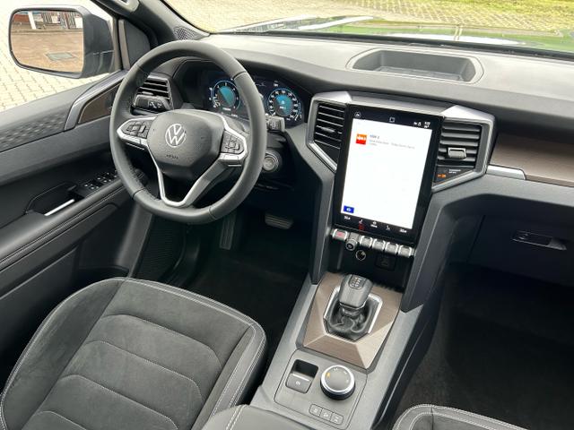 Volkswagen / Amarok / Grau / / / Style 3.0 TDI V6 4MOTION / AHK Navi