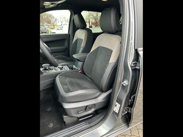 Volkswagen / Amarok / Grau / / / Style 3.0 TDI V6 4MOTION / AHK Navi