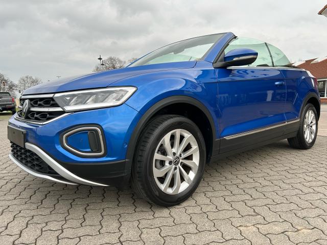 Volkswagen / T-Roc Cabriolet / Blau / / / Cabriolet 1.5 TSI / Windschott 