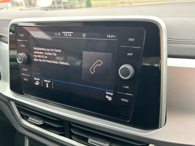 Volkswagen / T-Roc Cabriolet / Blau / / / Cabriolet 1.5 TSI / Windschott 